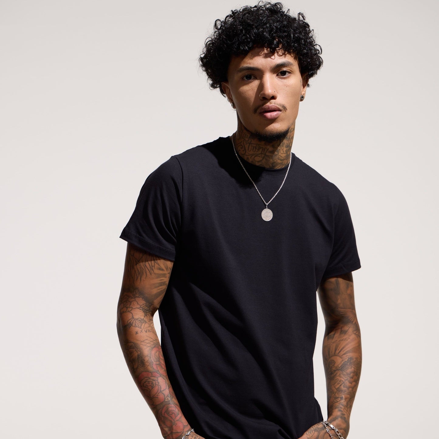 Paranoid Basics Premium - Preto